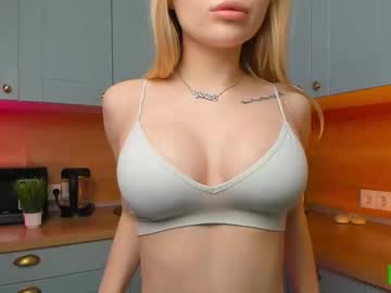 girl Random Sex Cams with harrietba_bby
