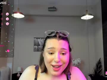 girl Random Sex Cams with kylieeangel