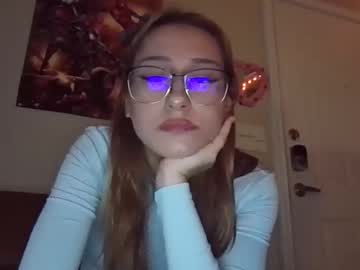 girl Random Sex Cams with madiosnrios