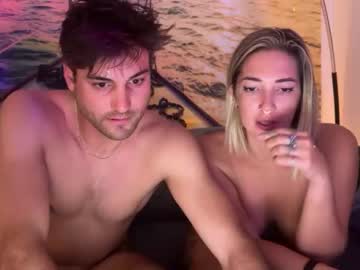 couple Random Sex Cams with ashtonbutcher