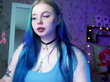 girl Random Sex Cams with moon_valkyriie