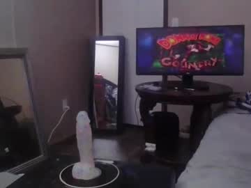 couple Random Sex Cams with p3tit3queen93