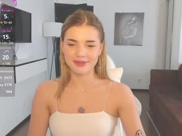 girl Random Sex Cams with adrianawow1