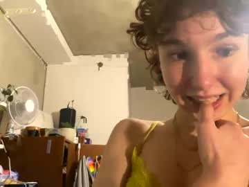girl Random Sex Cams with iamskyec