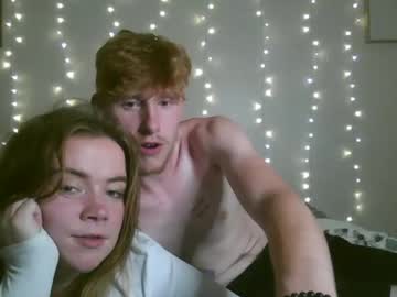 couple Random Sex Cams with zekeee420