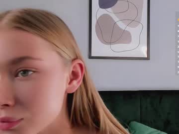girl Random Sex Cams with lipswithsweetonthem