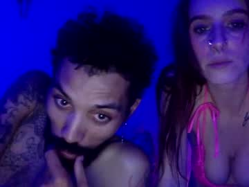 couple Random Sex Cams with croxfox