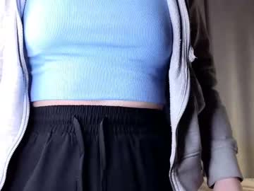 girl Random Sex Cams with on_the_soft_pillow
