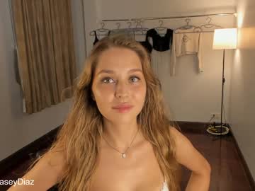 girl Random Sex Cams with casey_diaz