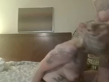 couple Random Sex Cams with uraddicktid2rcum