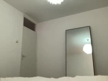 girl Random Sex Cams with seraveraxo