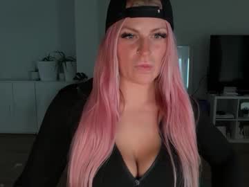 girl Random Sex Cams with prettydamnpeachy