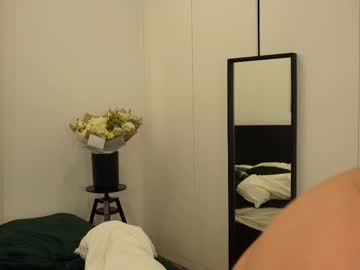 girl Random Sex Cams with miarouxie