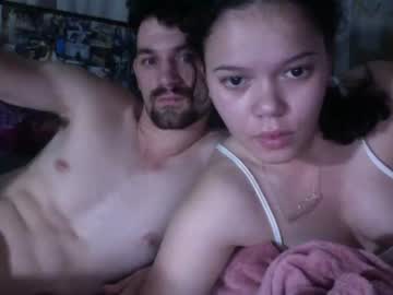 couple Random Sex Cams with hotjuicypussy69