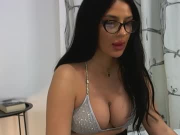 girl Random Sex Cams with luanaxdess